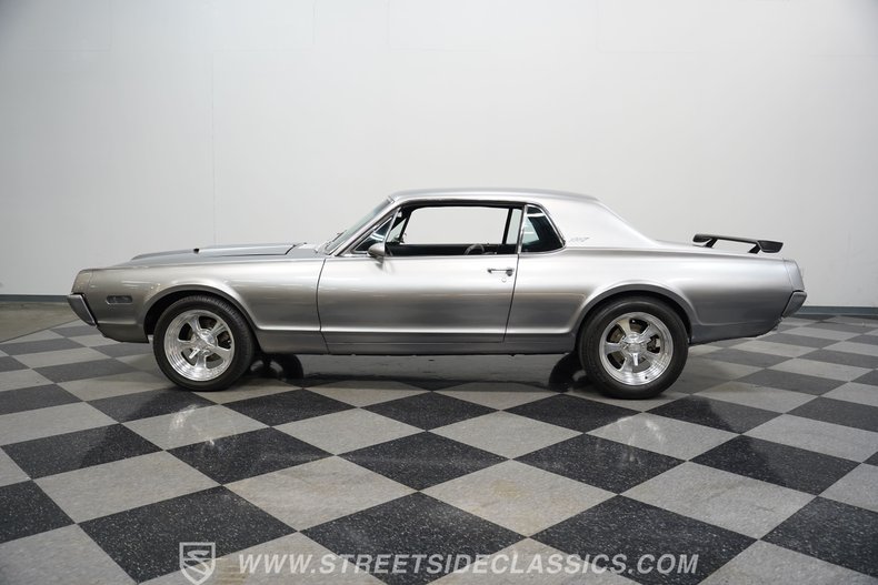 Mercury-Cougar-1968-Silver-Black