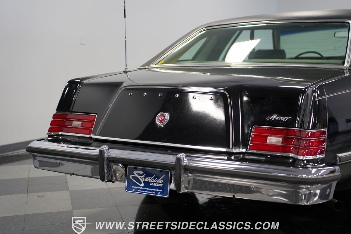 Mercury-Cougar-1979-Coupe-26