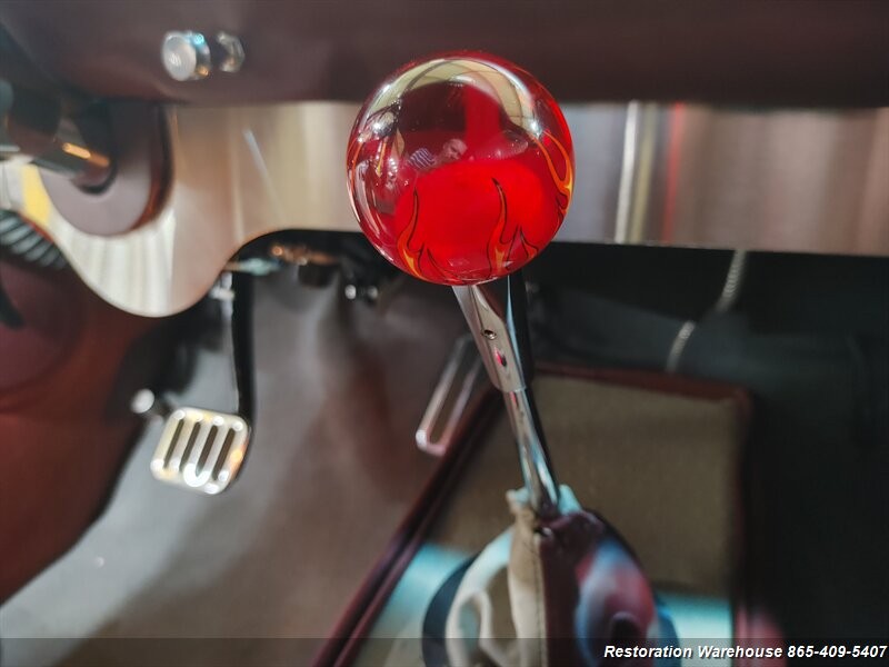 Mercury-Coupe-1948-32