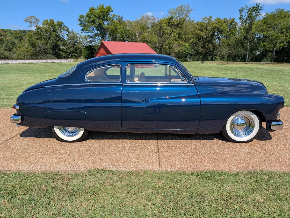 Mercury-Custom-1950-Dark-Metallic-Blue-Tan-Leather-Hydes-10
