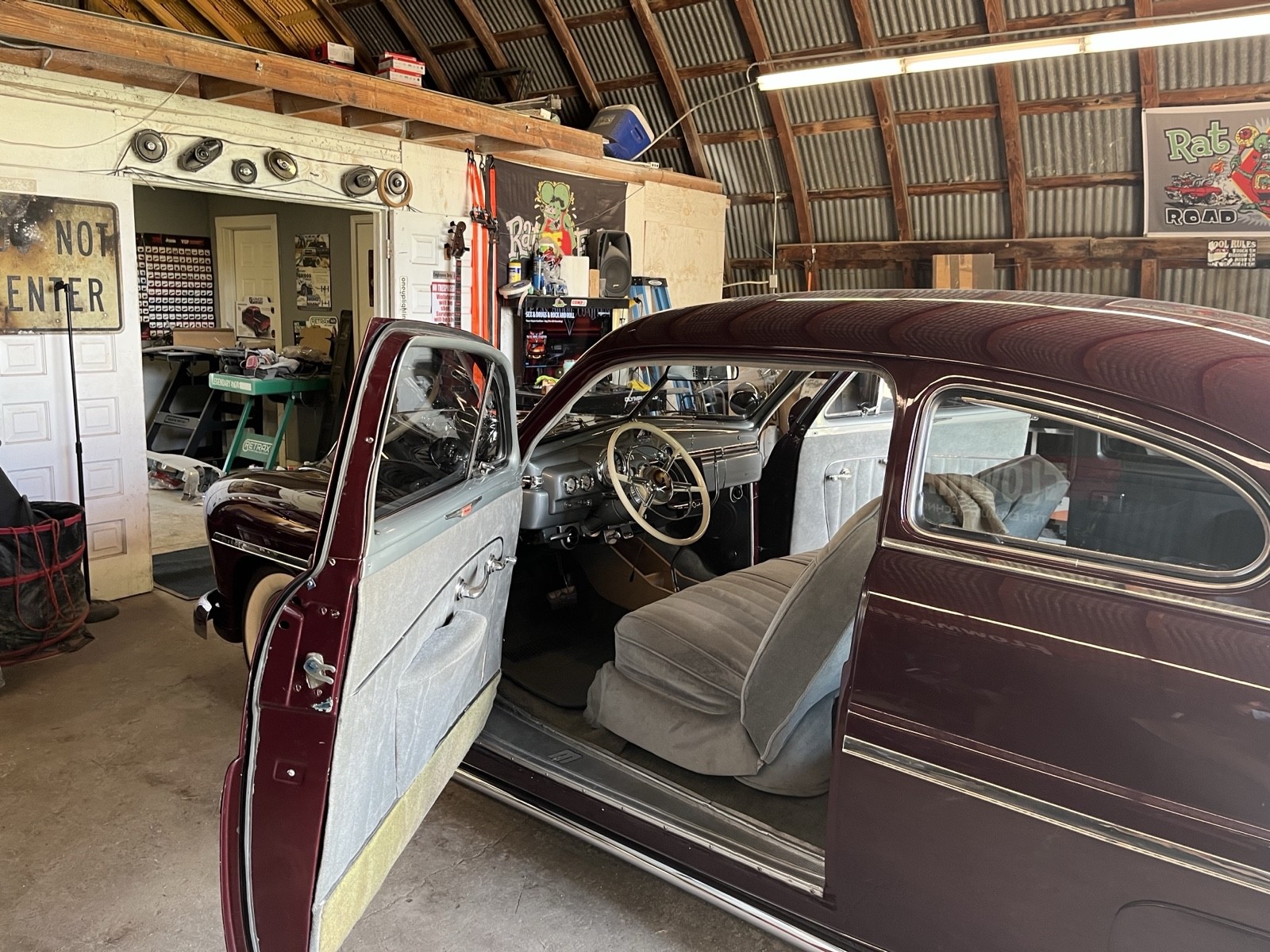 Mercury-Eight-1949-13