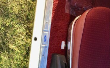 Mercury-Marquis-1977-White-Burgundy-12