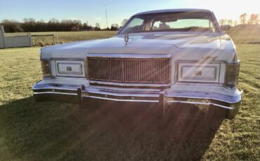 Mercury-Marquis-1977-White-Burgundy-2