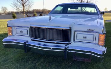 Mercury-Marquis-1977-White-Burgundy-6