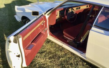 Mercury-Marquis-1977-White-Burgundy-8