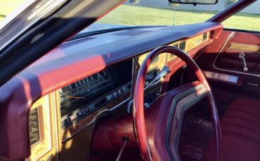 Mercury-Marquis-1977-White-Burgundy-9