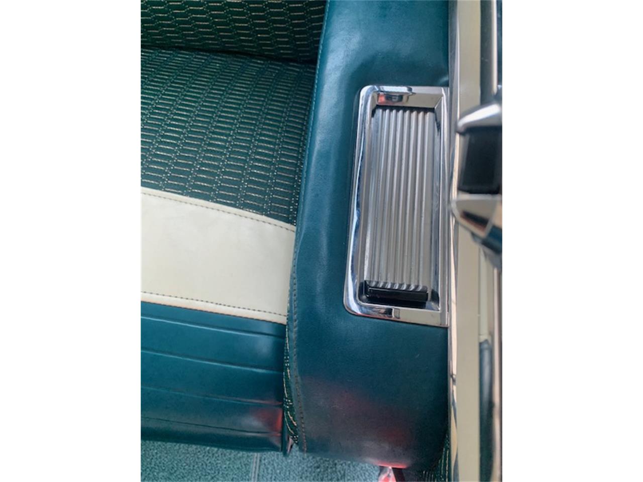 Mercury-Montclair-1955-Alaska-WhiteBlue-BlueWhite-10