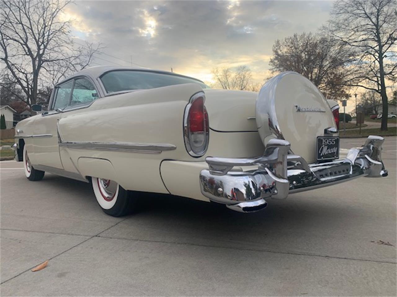 Mercury-Montclair-1955-Alaska-WhiteBlue-BlueWhite-23