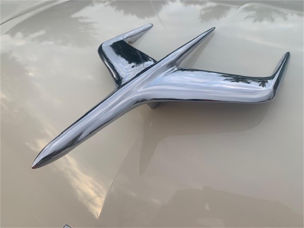 Mercury-Montclair-1955-Alaska-WhiteBlue-BlueWhite-36