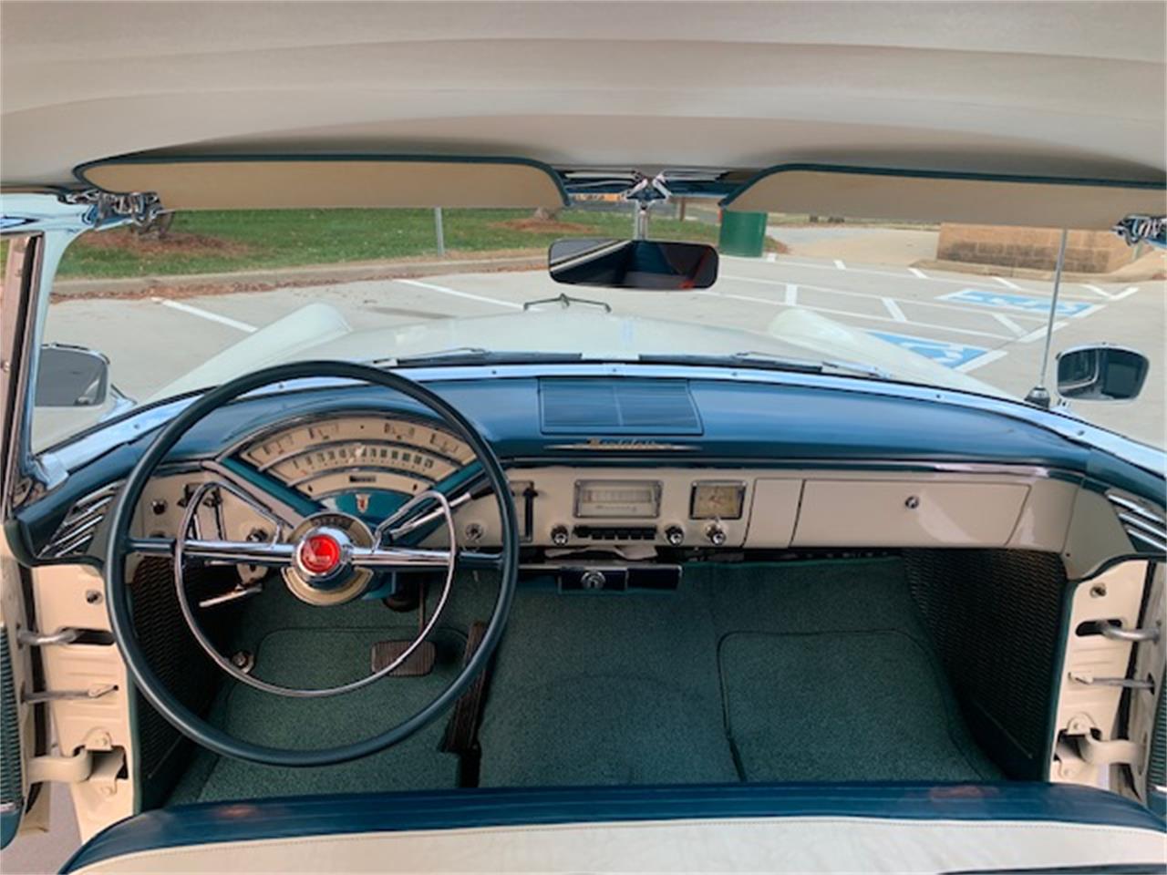 Mercury-Montclair-1955-Alaska-WhiteBlue-BlueWhite-44