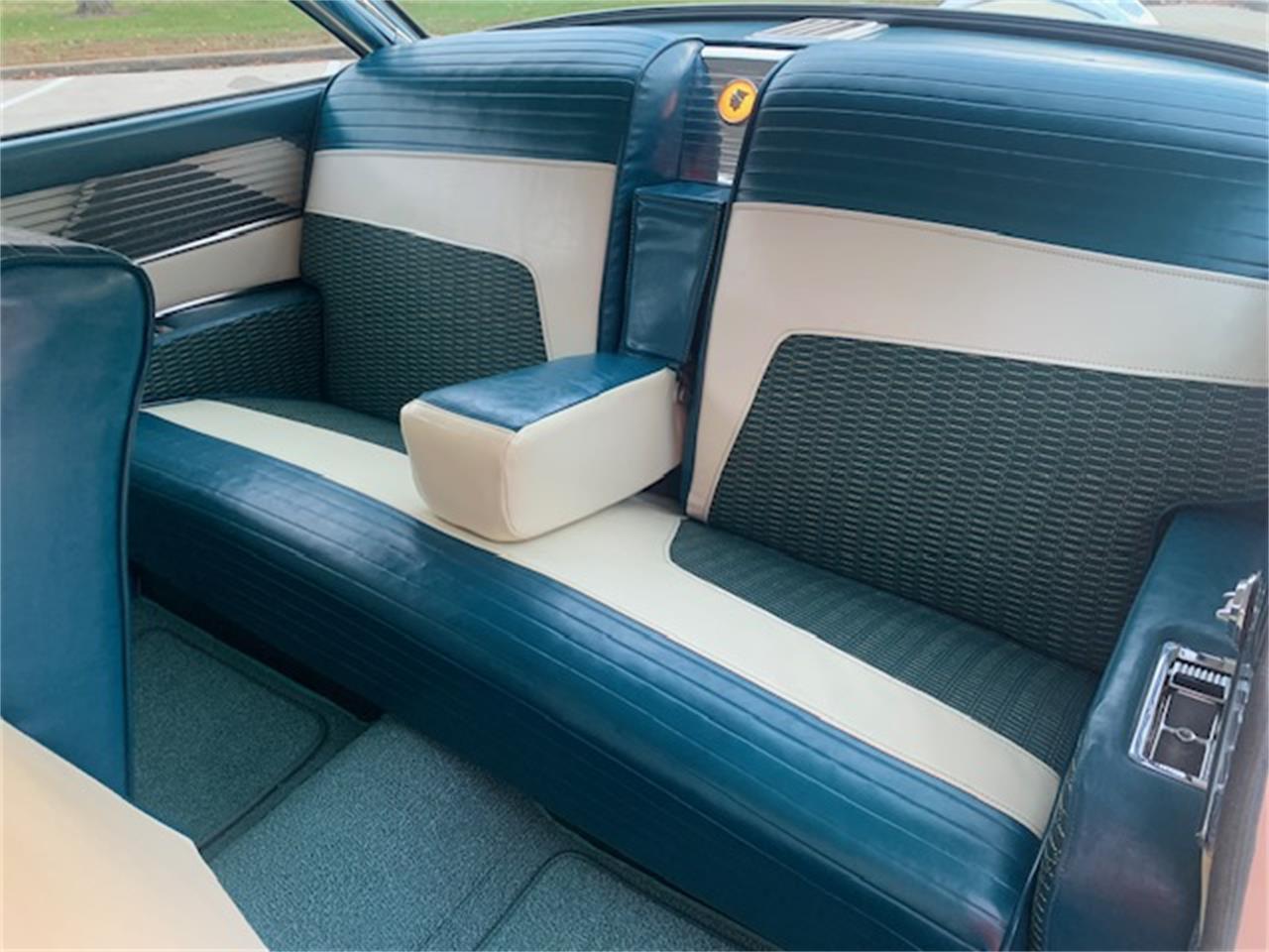 Mercury-Montclair-1955-Alaska-WhiteBlue-BlueWhite-49