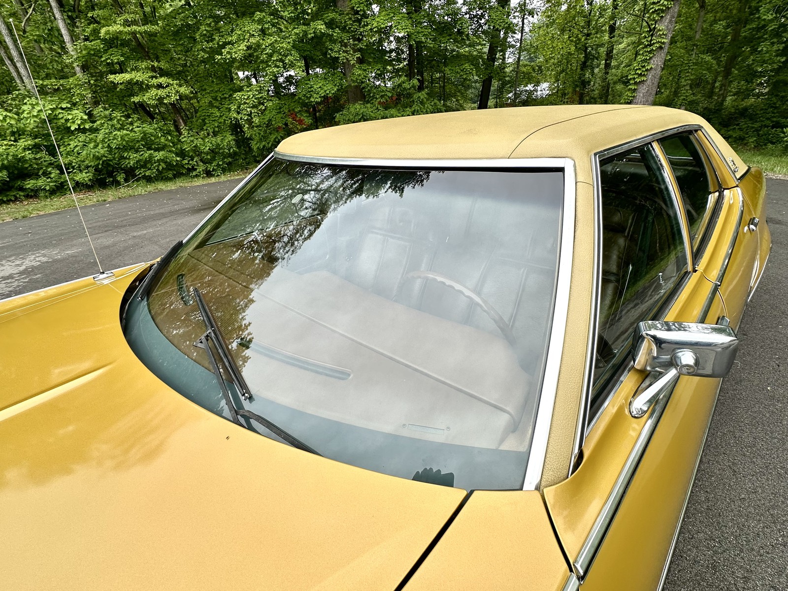 Mercury-Montego-1974-MUSEUM-QUALITY-1-OWNER-20