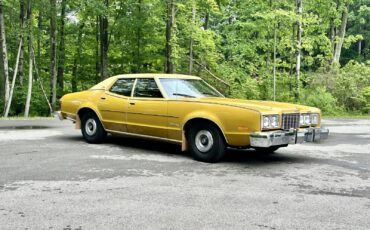 Mercury-Montego-1974-MUSEUM-QUALITY-1-OWNER-6