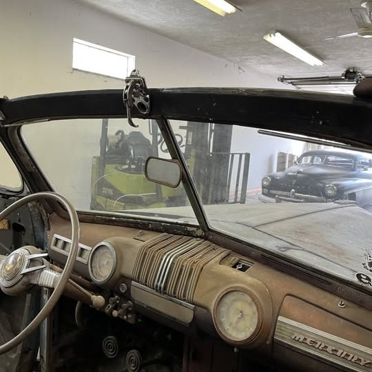 Mercury-Other-1947-Convertible-22