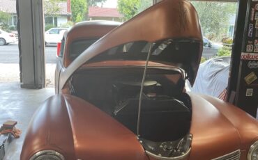 Mercury-Super-deluxe-1941-Burnt-Suade-Orange-Black-3