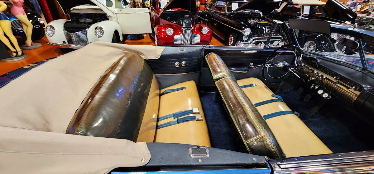 Mercury-convertible-1950-blue-16