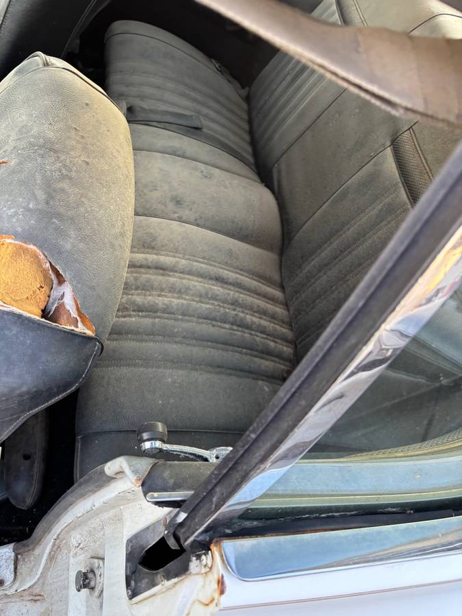 Mercury-cougar-1968-white-9