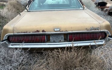 Mercury-cougar-1968-yellow-11