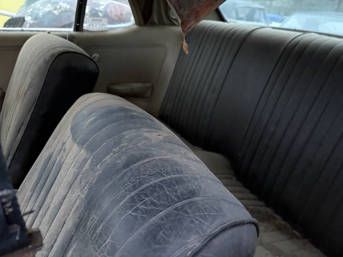 Mercury-cougar-1968-yellow-18