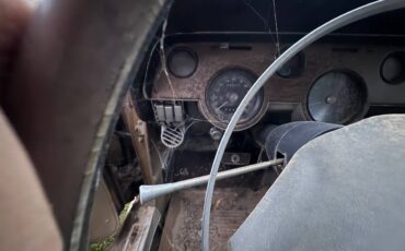 Mercury-cougar-1968-yellow-21