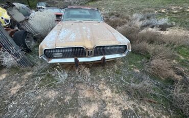 Mercury-cougar-1968-yellow-4