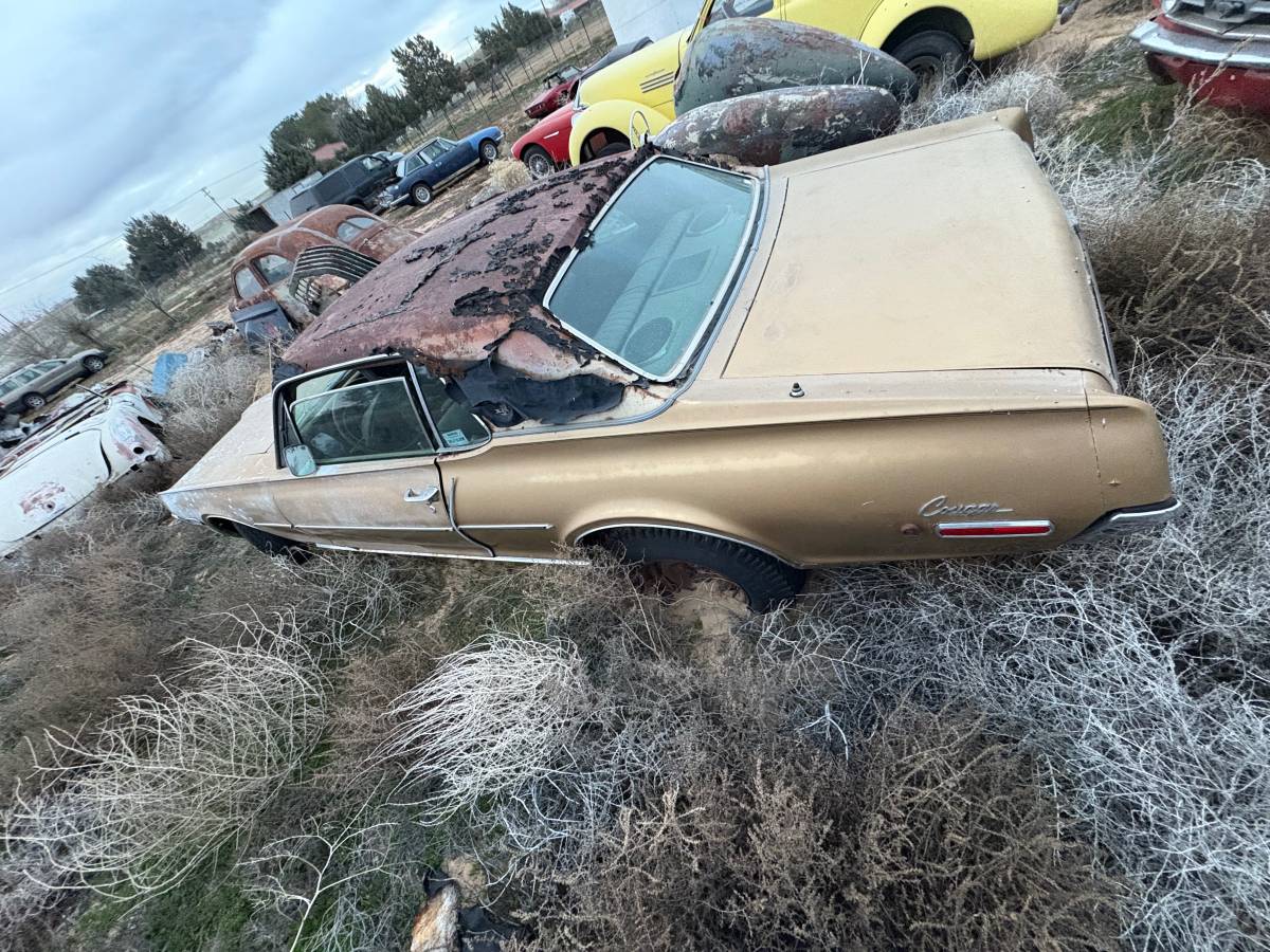 Mercury-cougar-1968-yellow-6