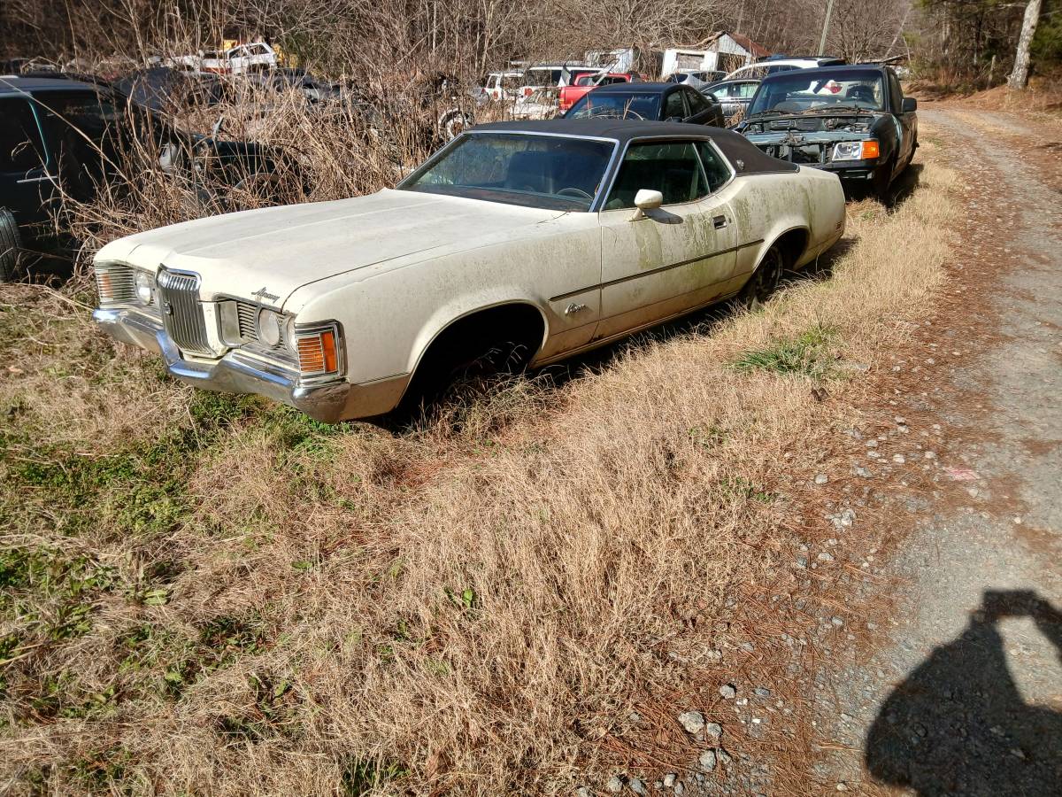 Mercury-cougar-1972-yellow-1