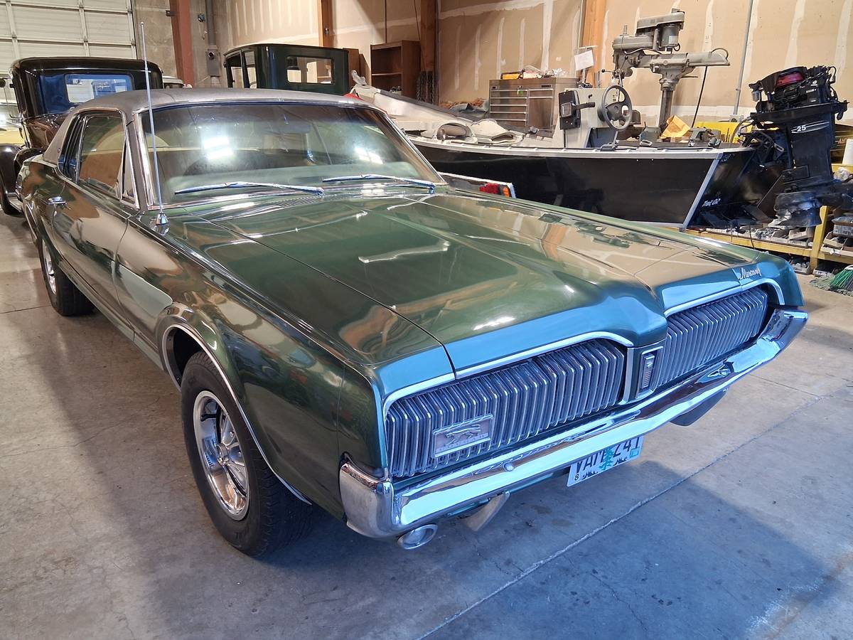 Mercury-cougar-xr7-1967-green-1