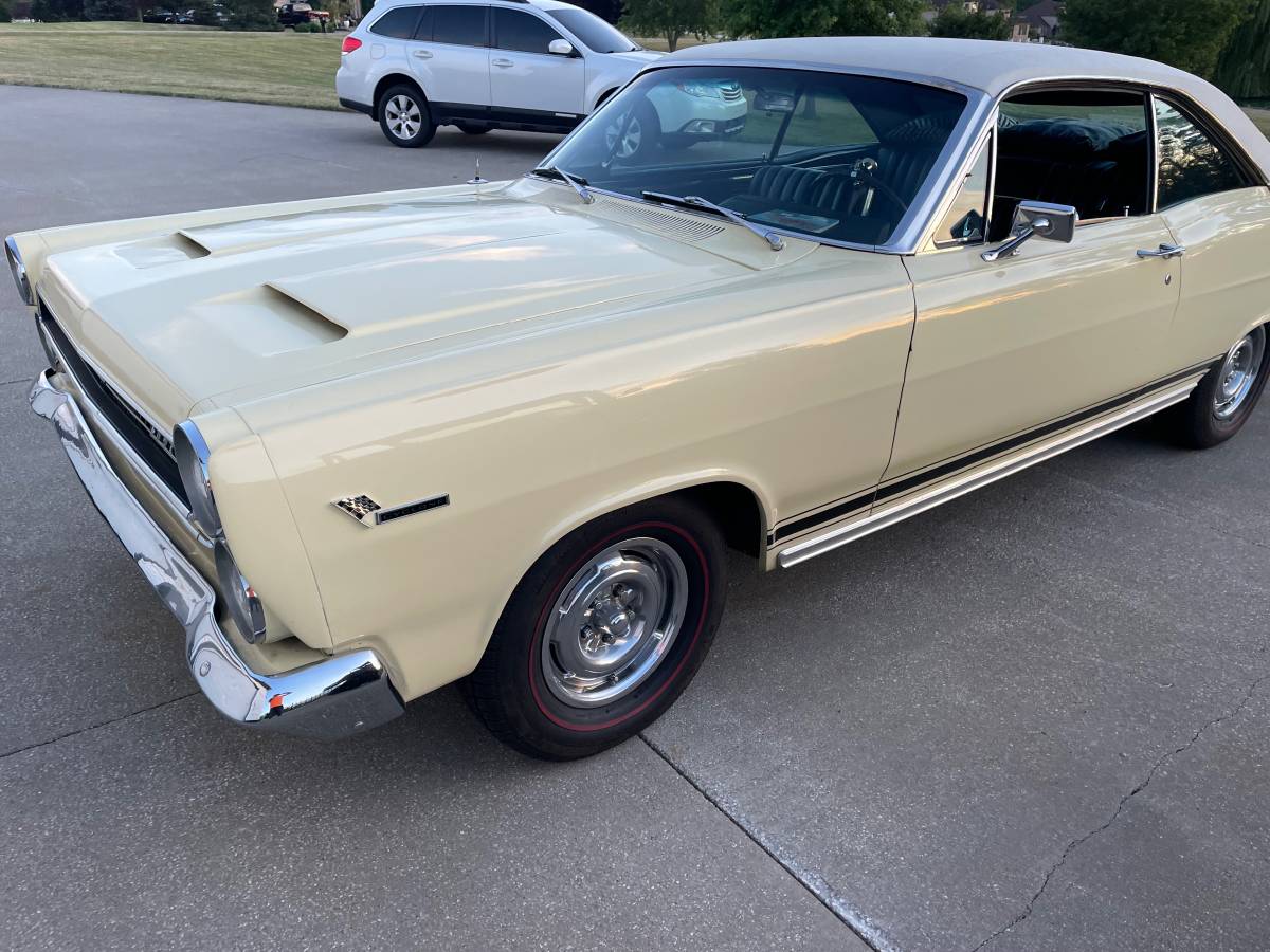 Mercury-cyclone-1966-yellow-4