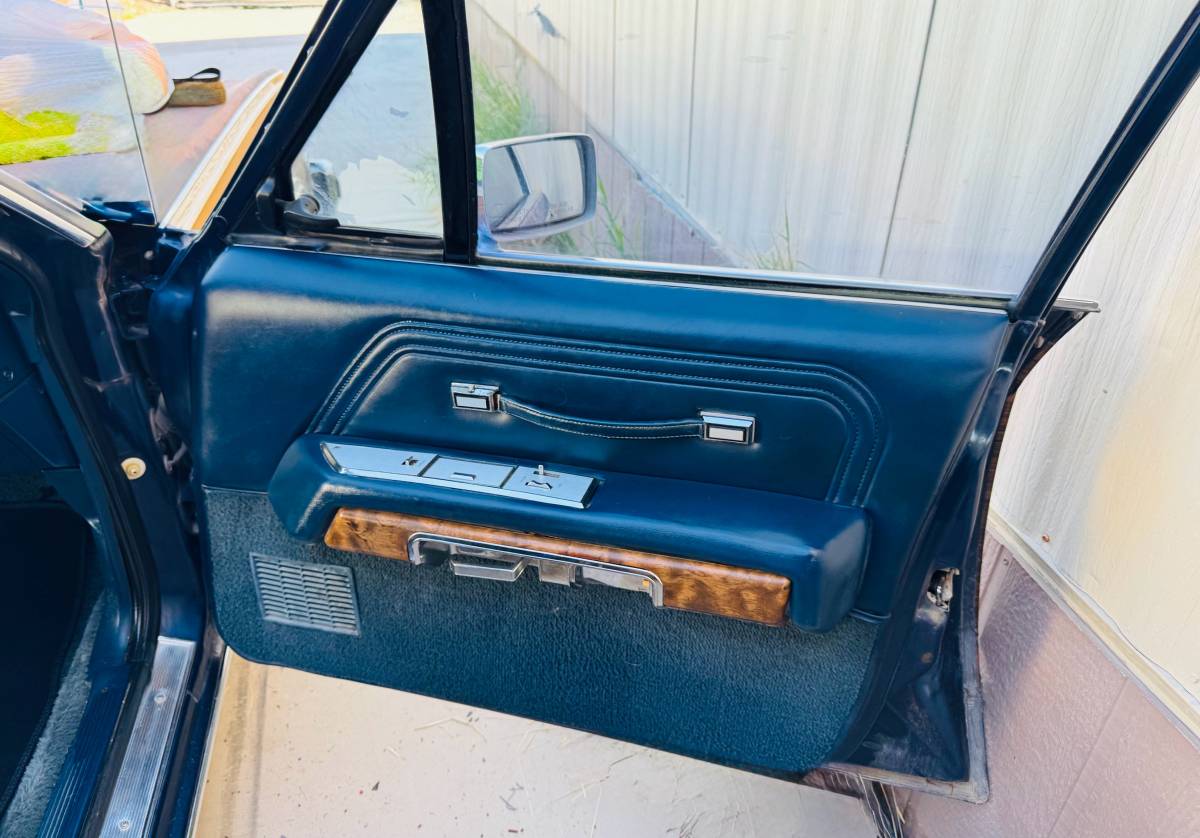 Mercury-grand-marquis-1985-custom-15