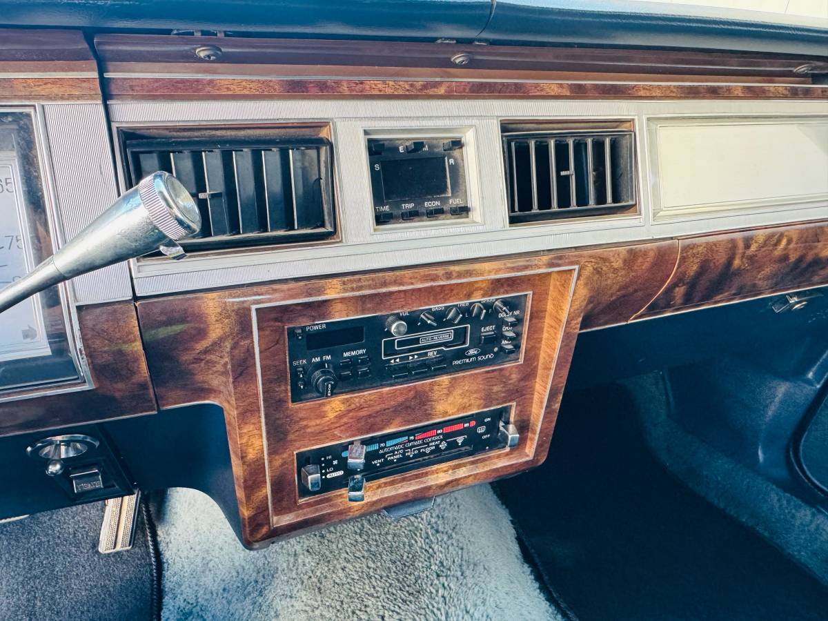 Mercury-grand-marquis-1985-custom-3