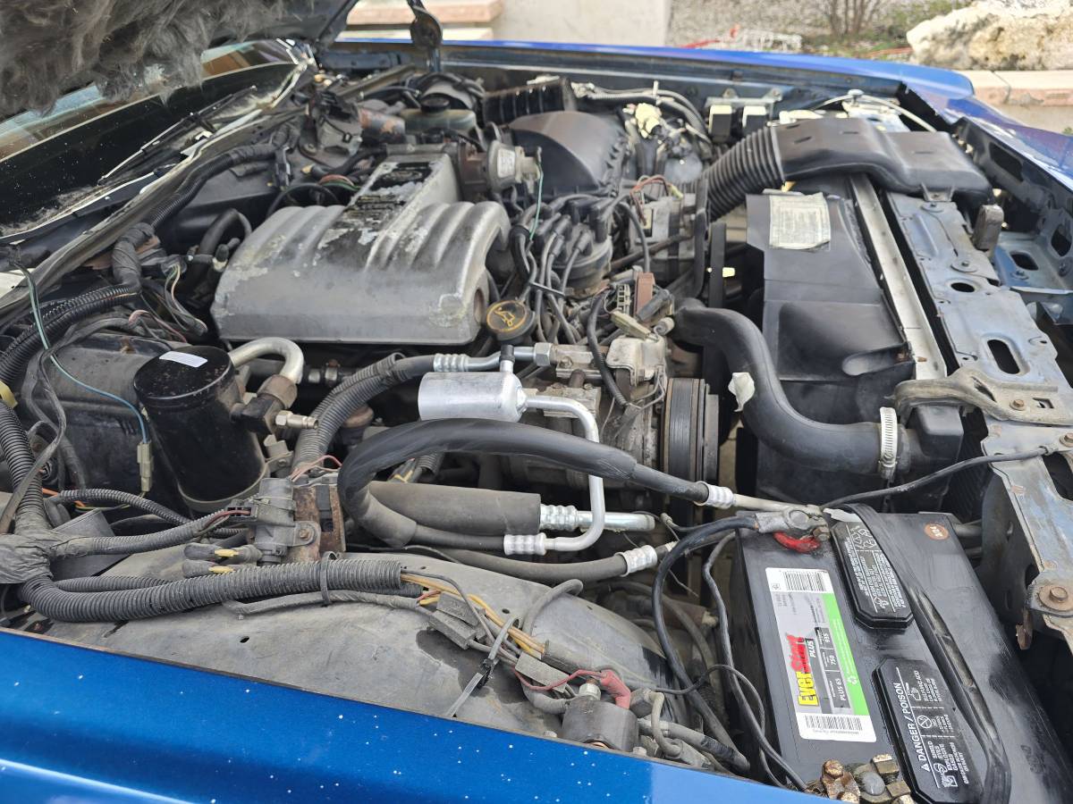 Mercury-grand-marquis-1988-blue-13