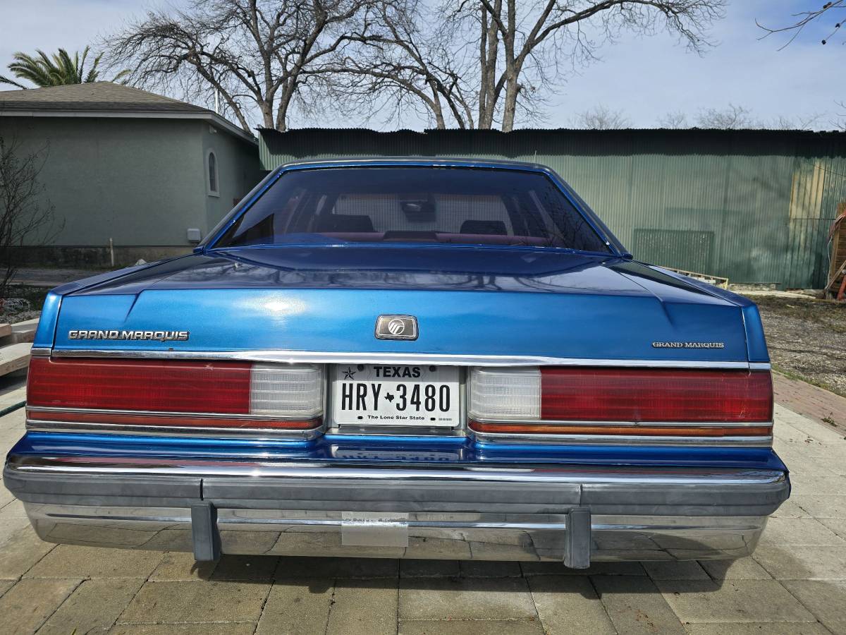 Mercury-grand-marquis-1988-blue-7