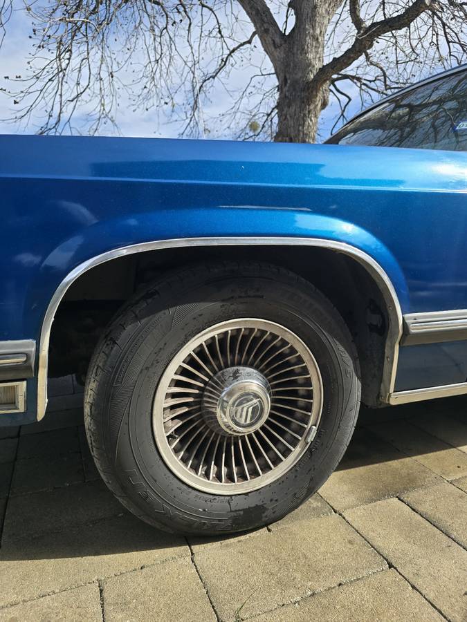 Mercury-grand-marquis-1988-blue-9