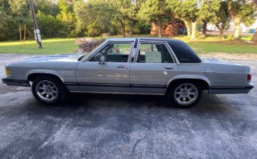 Mercury-grand-marquis-1989-4