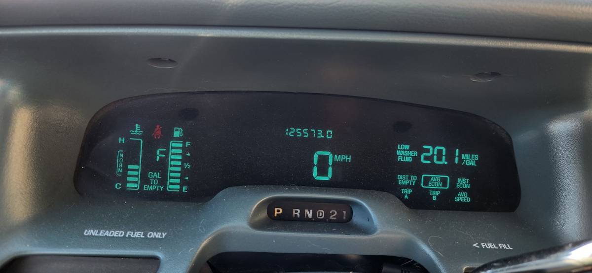 Mercury-grand-marquis-1996-yellow-2