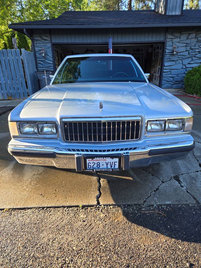 Mercury-grand-marquis-ls-1991-blue-1