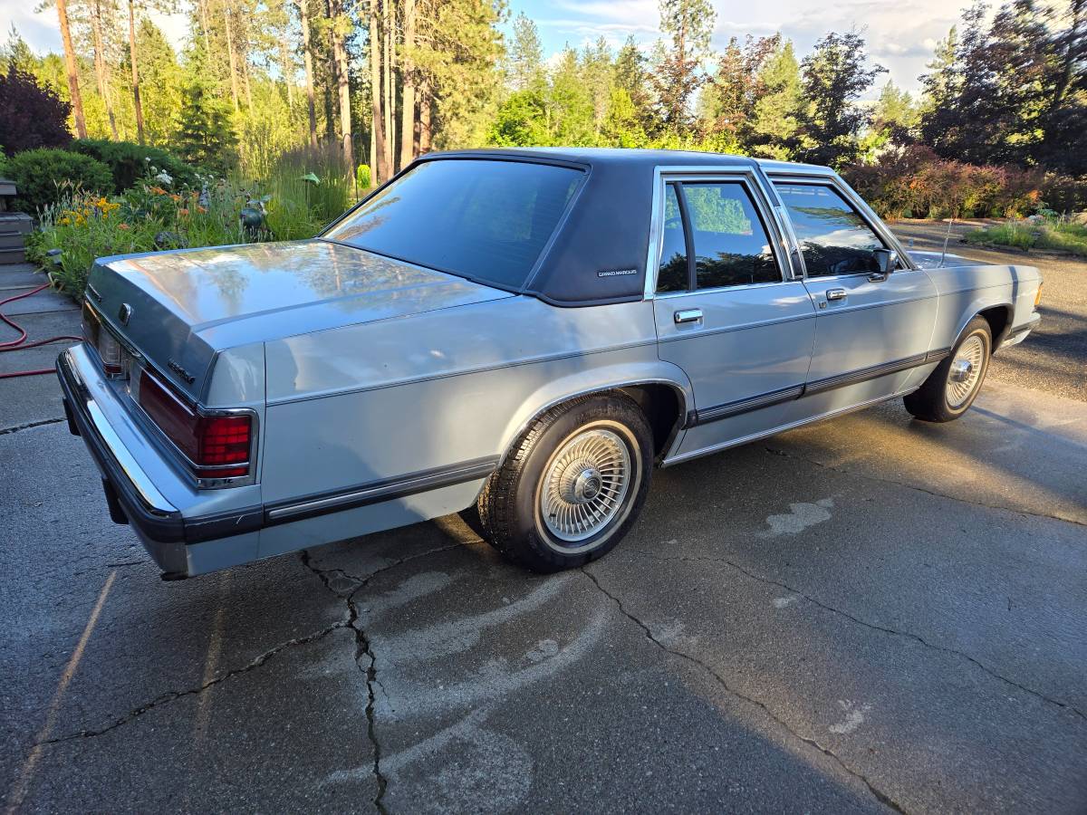Mercury-grand-marquis-ls-1991-blue-12