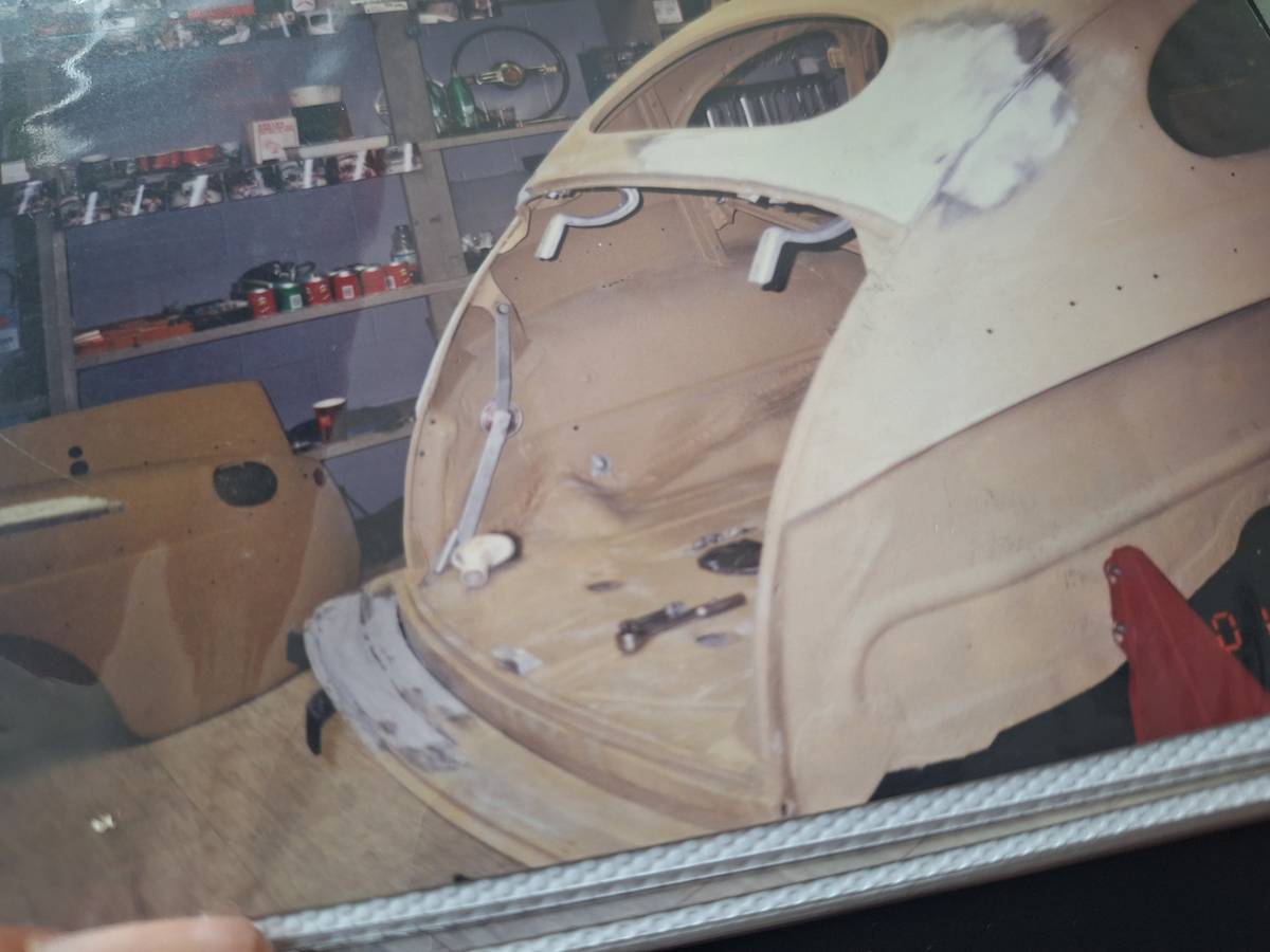 Mercury-monarch-4dr-sedan-1947-green-2