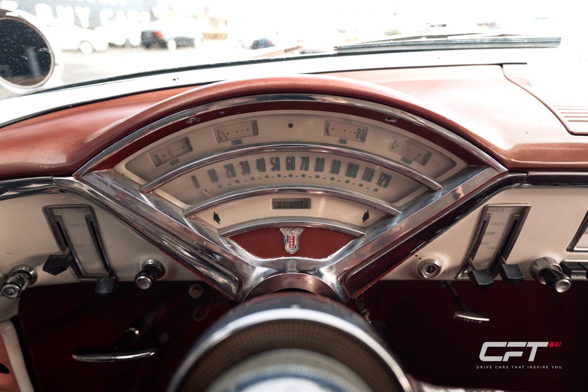 Mercury-monterey-1955-orange-13