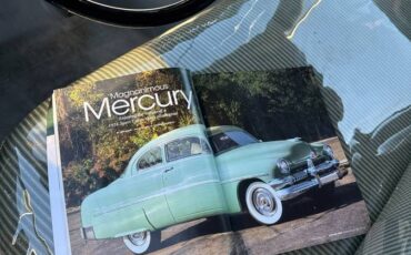 Mercury-sedan-1951-green-12