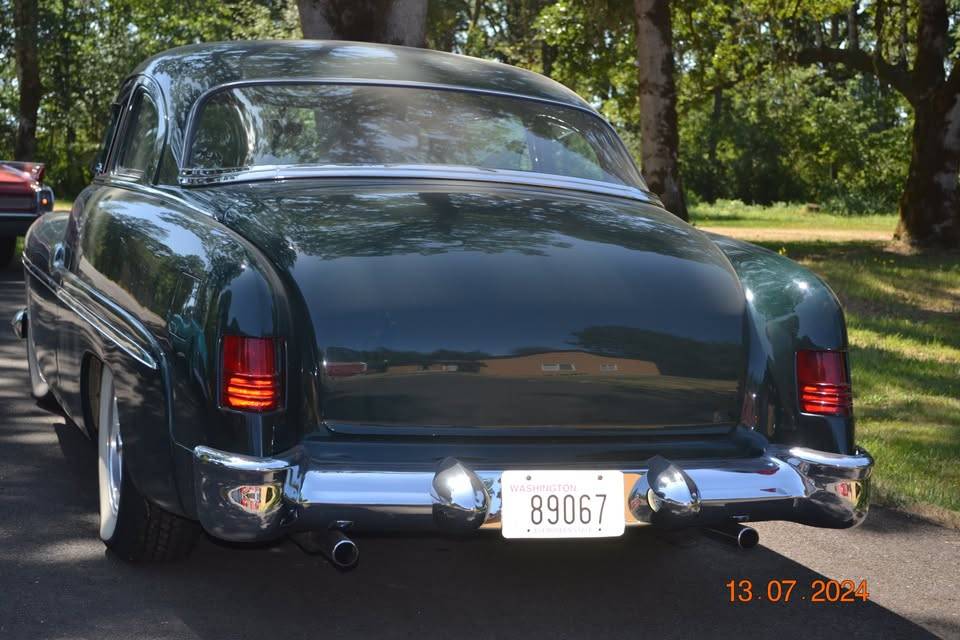 Mercury-sedan-1951-green-4