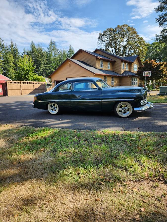 Mercury-sedan-1951-green-5