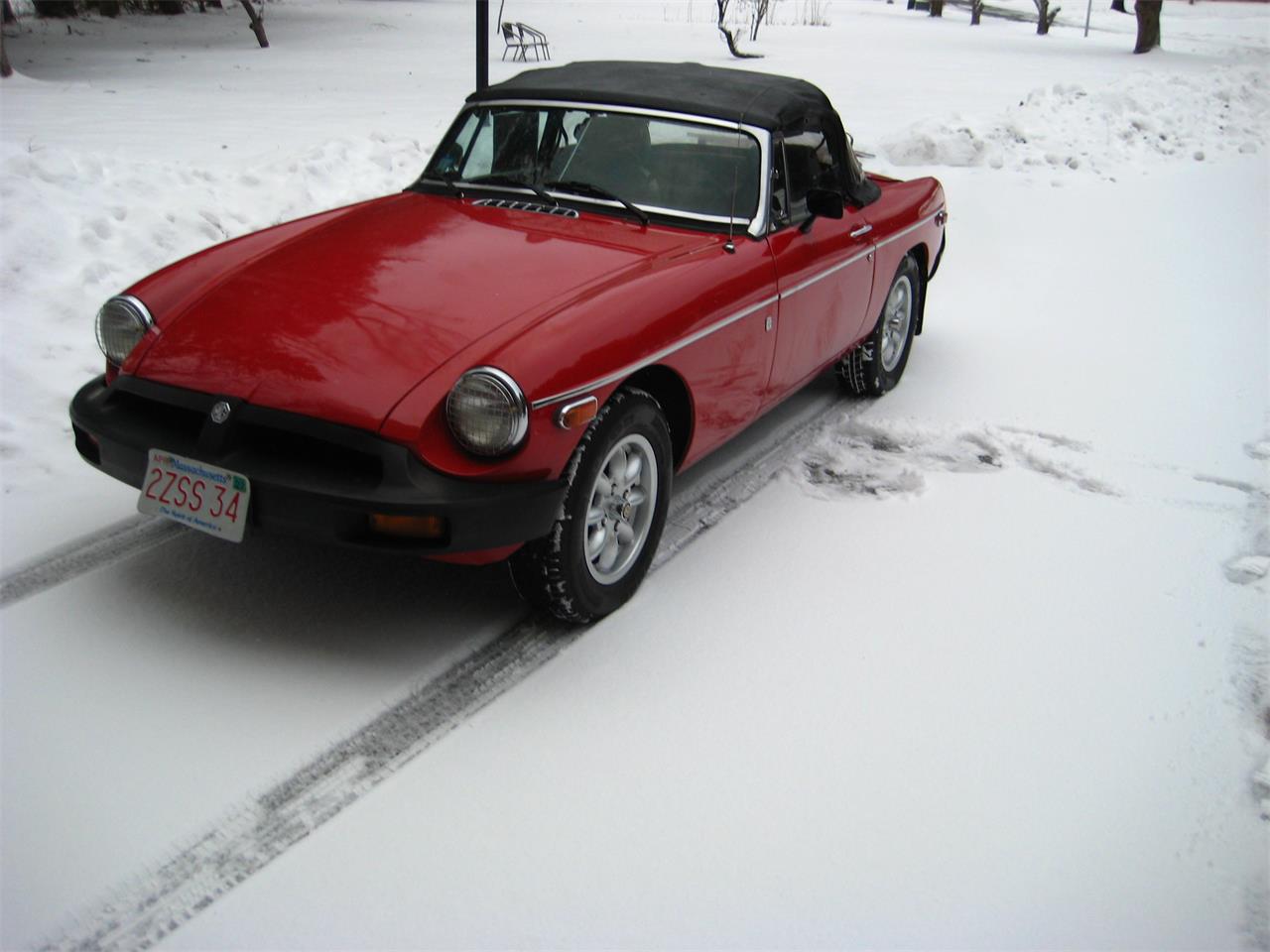 Mg-Mgb-1977-Red-Gray-1