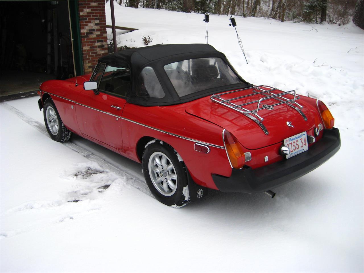 Mg-Mgb-1977-Red-Gray-4