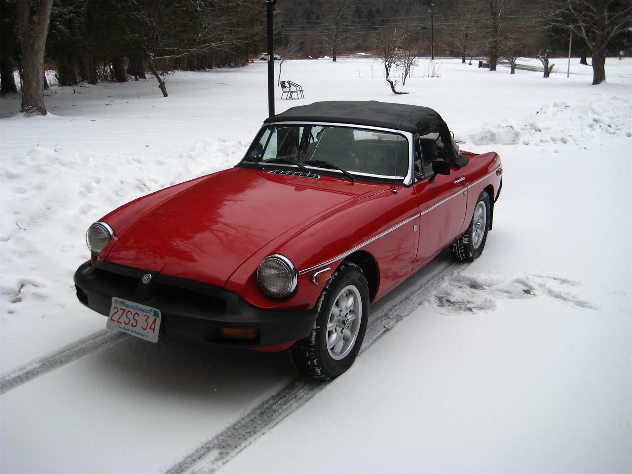 Mg-Mgb-1977-Red-Gray