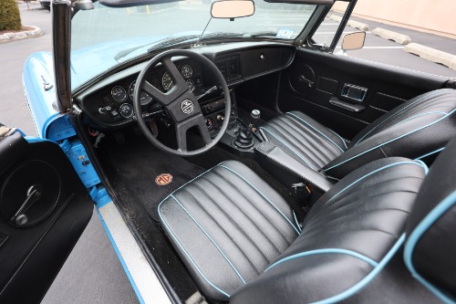 Mg-Mgb-1979-Blue-Black-6