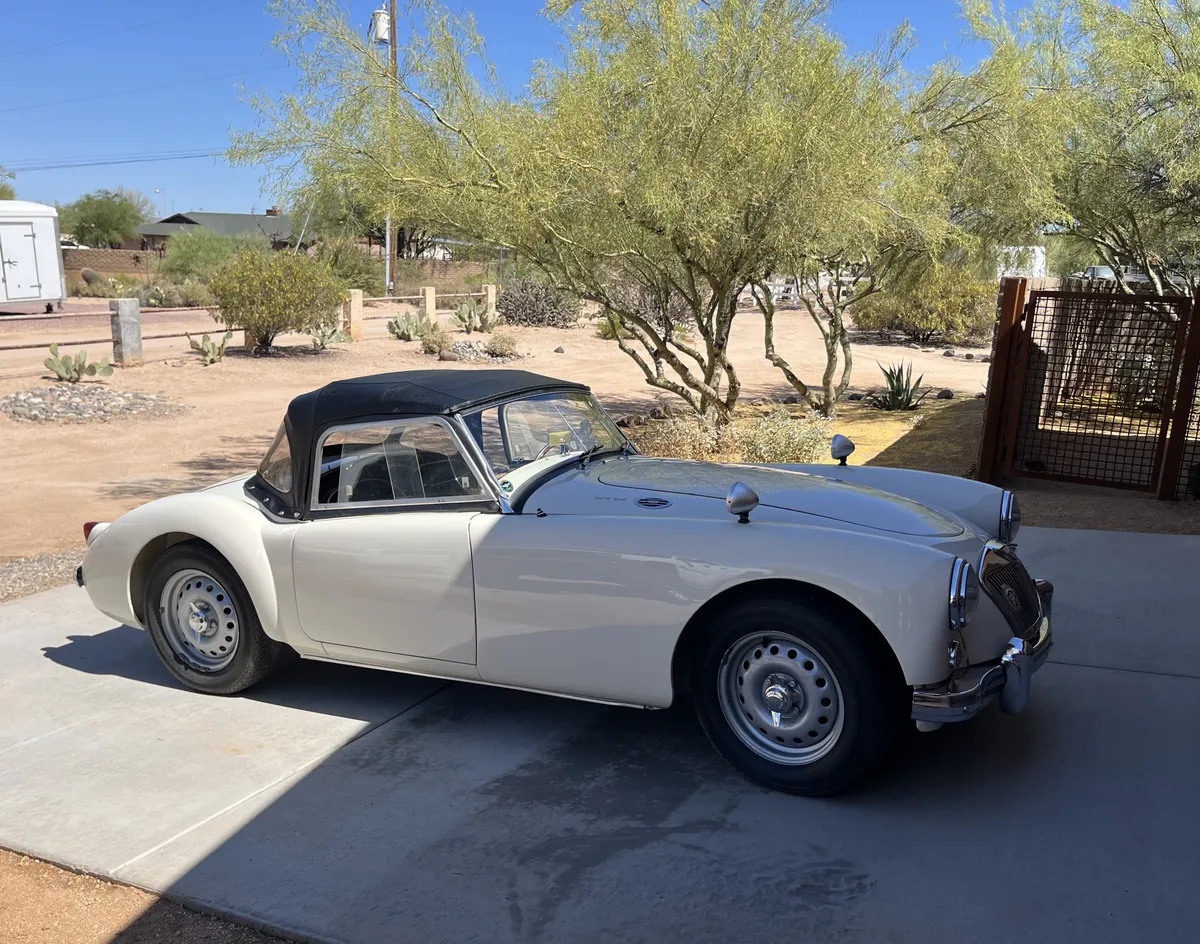 Mg-Twin-cam-mga-1959-16