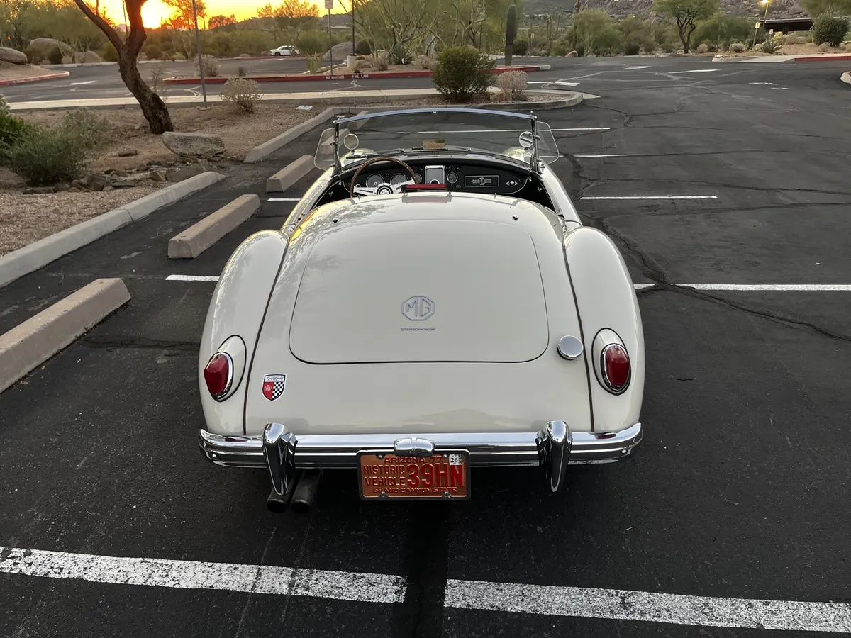 Mg-Twin-cam-mga-1959-8