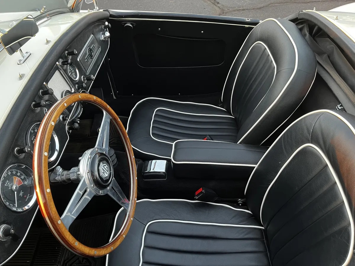 Mg-Twin-cam-mga-1959-9